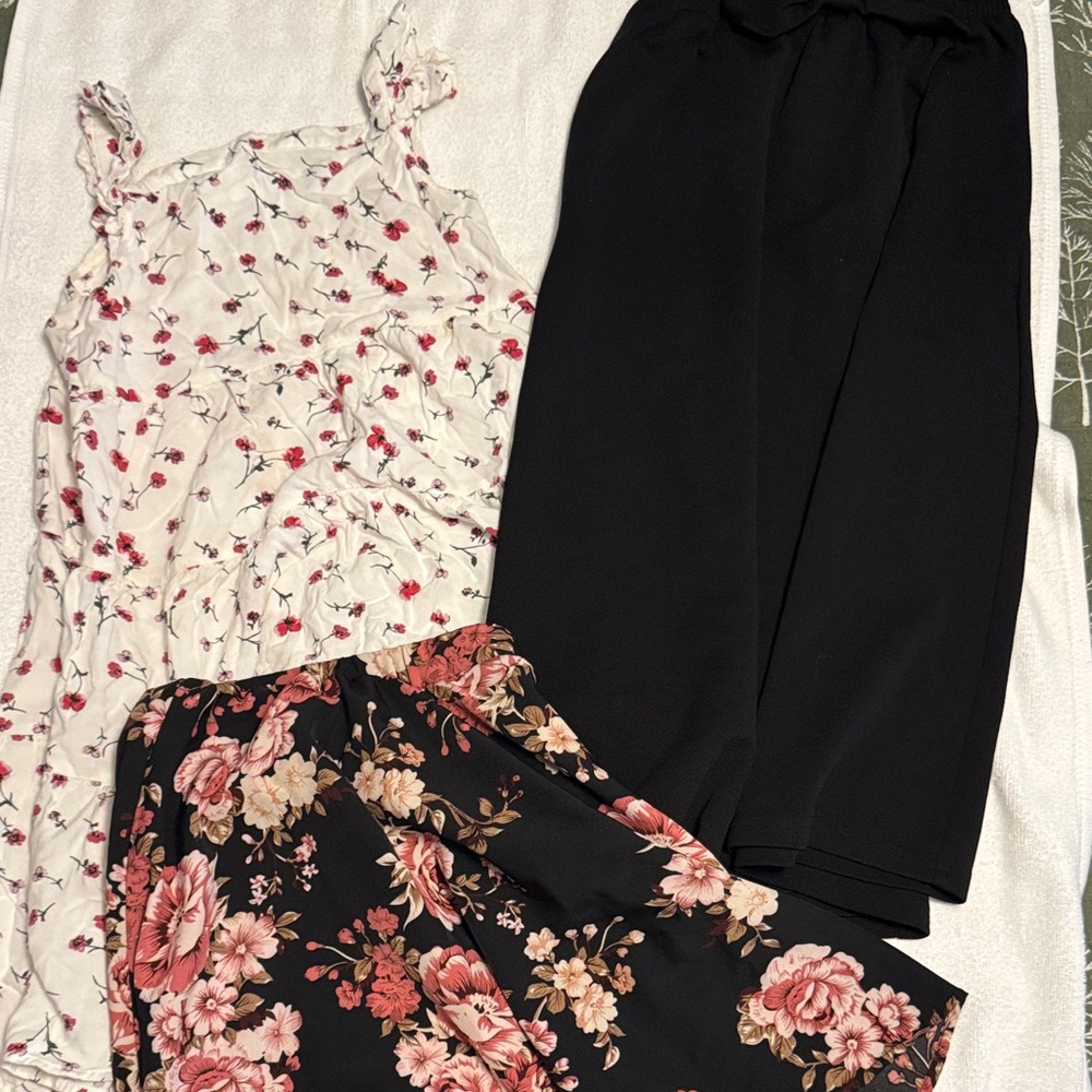 Floral Print Top and Black Pants Set